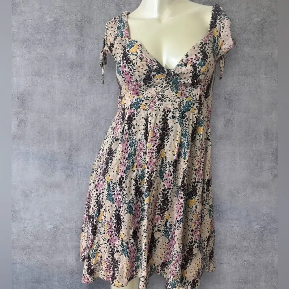 Free People Floral Patterned Fabric